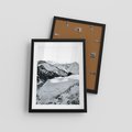 Plakat w ramie 30x40 - Biały Zimowy Pejzaż - góry w zimie, ośnieżone wysokie szczyty - rama czarna