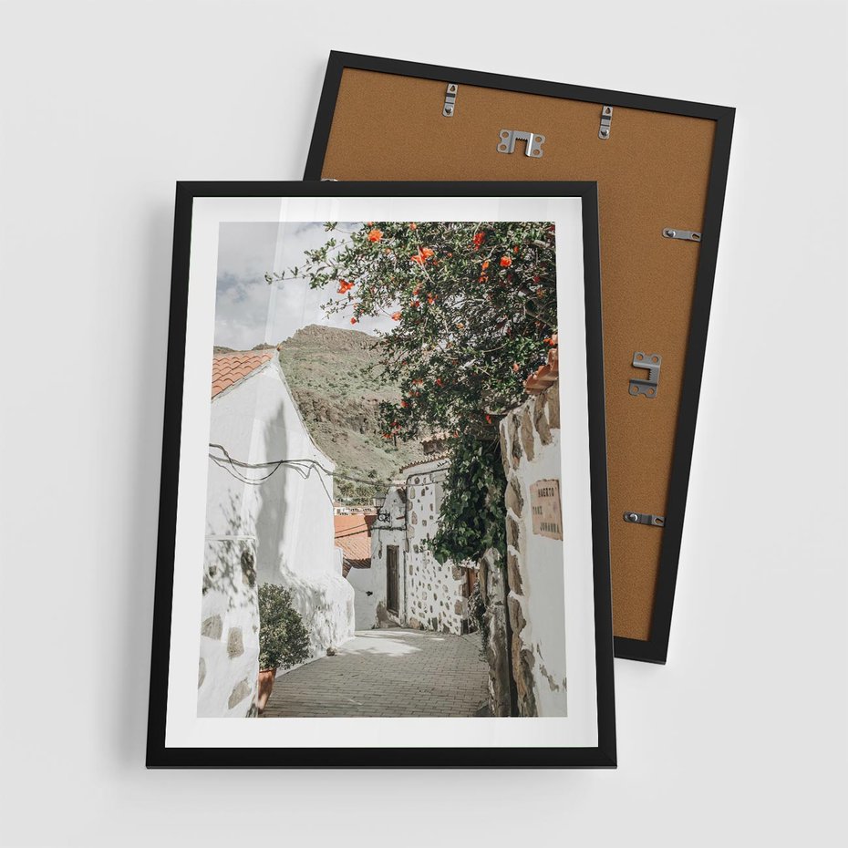 Plakat w ramie 50x70 - Południe Europy - śródziemnomorski krajobraz, uliczka we włoszech - rama czarna