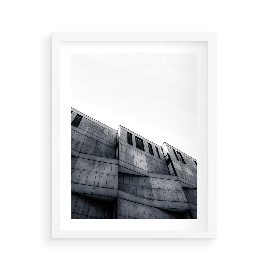 Plakat w ramie 40x50 - Surowa Elegancja Architektury - architektura, surowe formy - rama biała