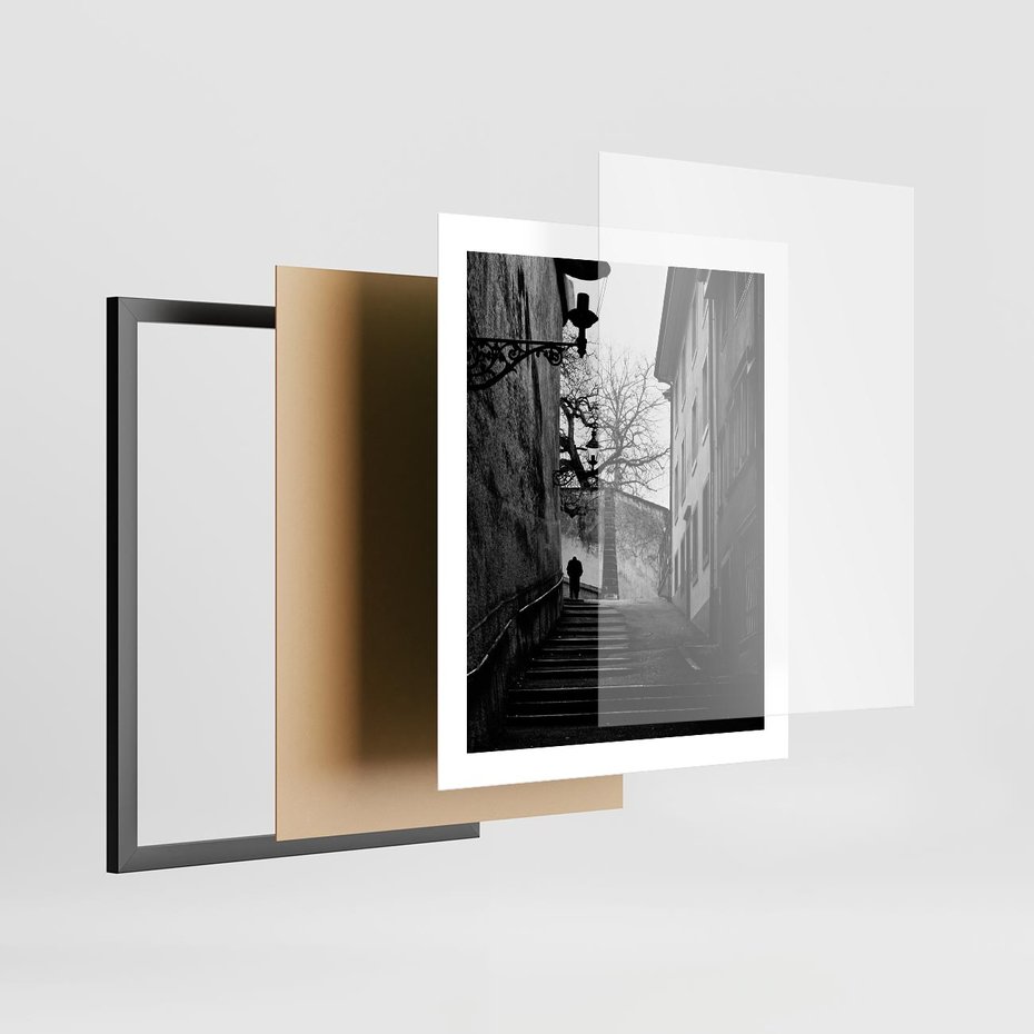 Plakat w ramie 40x50 - Ukryta Uliczka - czarno białe zdjęcie, schody - rama czarna