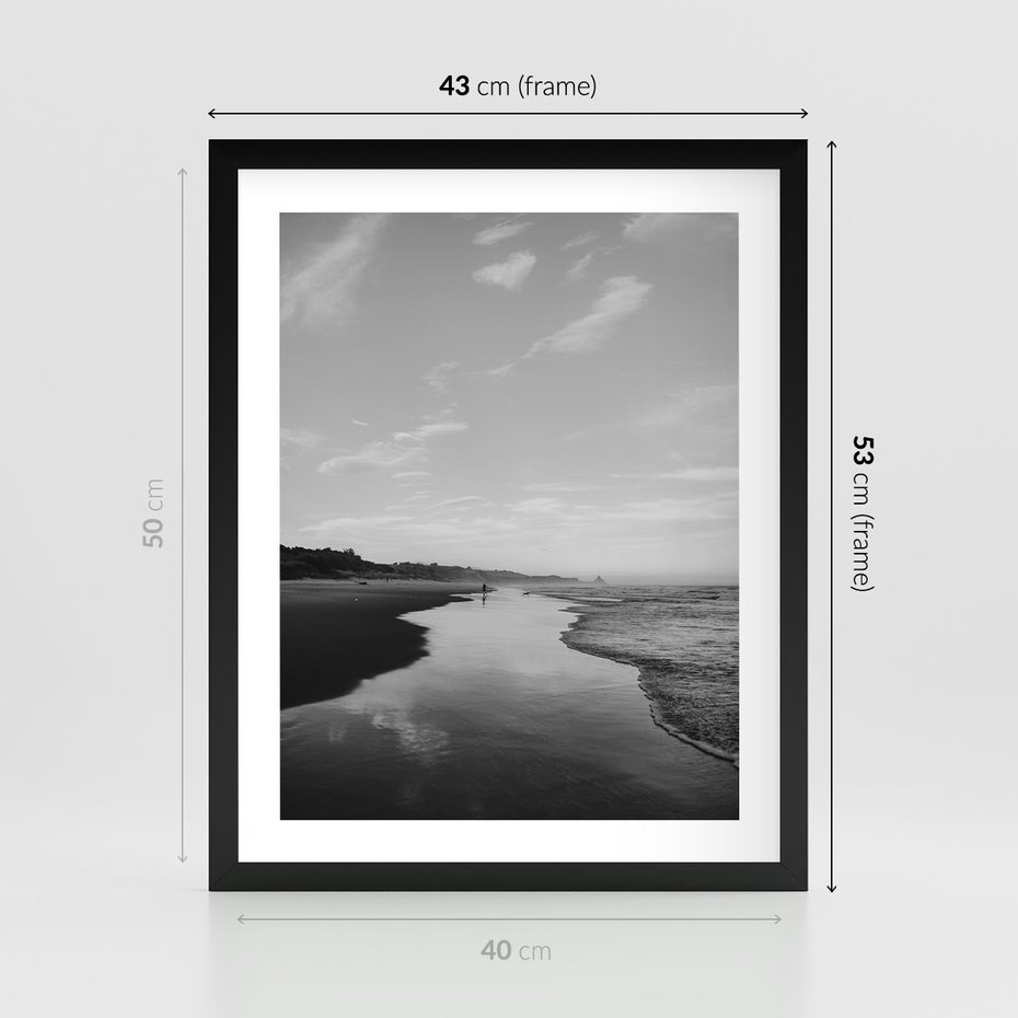 Plakat w ramie 40x50 - Nadmorska Melodia - czarno białe zdjęcie, plaża - rama czarna