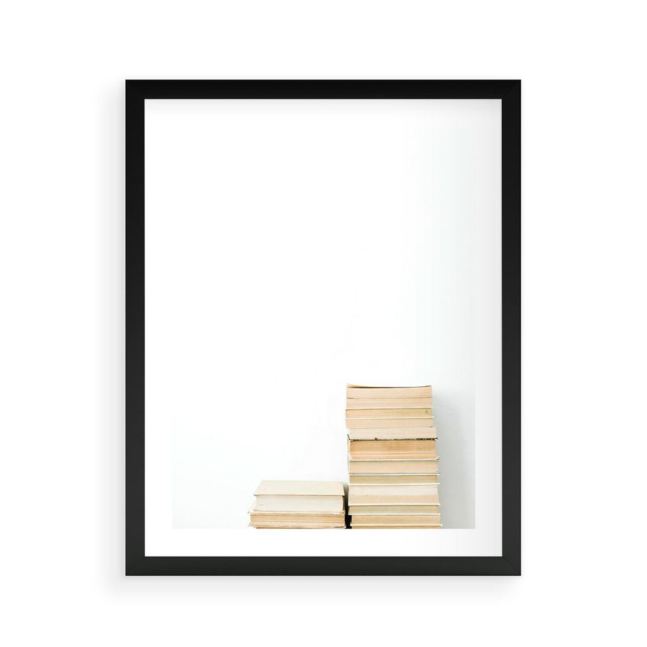 Plakat w ramie 40x50 - Estetyka Literatury - stos książek, minimalistyczna kompozycja - rama czarna