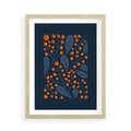 Plakat w ramie 50x70 - Symfonia liści i owoców - granatowe tło, pomarańczowe owoce jarzębiny - rama drewno