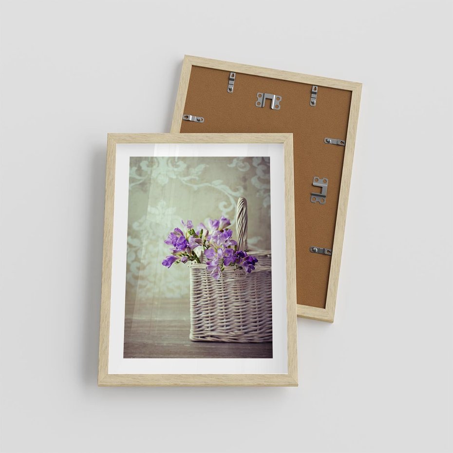 Plakat w ramie 30x40 - Kwiatowy koszyk - kwiaty, koszyk - rama drewno