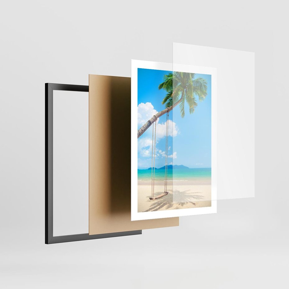 Plakat w ramie 50x70 - Hawajska palma i huśtawka na plaży - palma, huśtawka - rama czarna