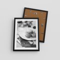 Plakat w ramie 30x40 - Makaroniki w Szarości - czarno biała fotografia, plakat - rama czarna