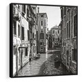 Obraz w ramie 50x50 - Zabłądzić w Wenecji - wenecja, kanały - rama czarna