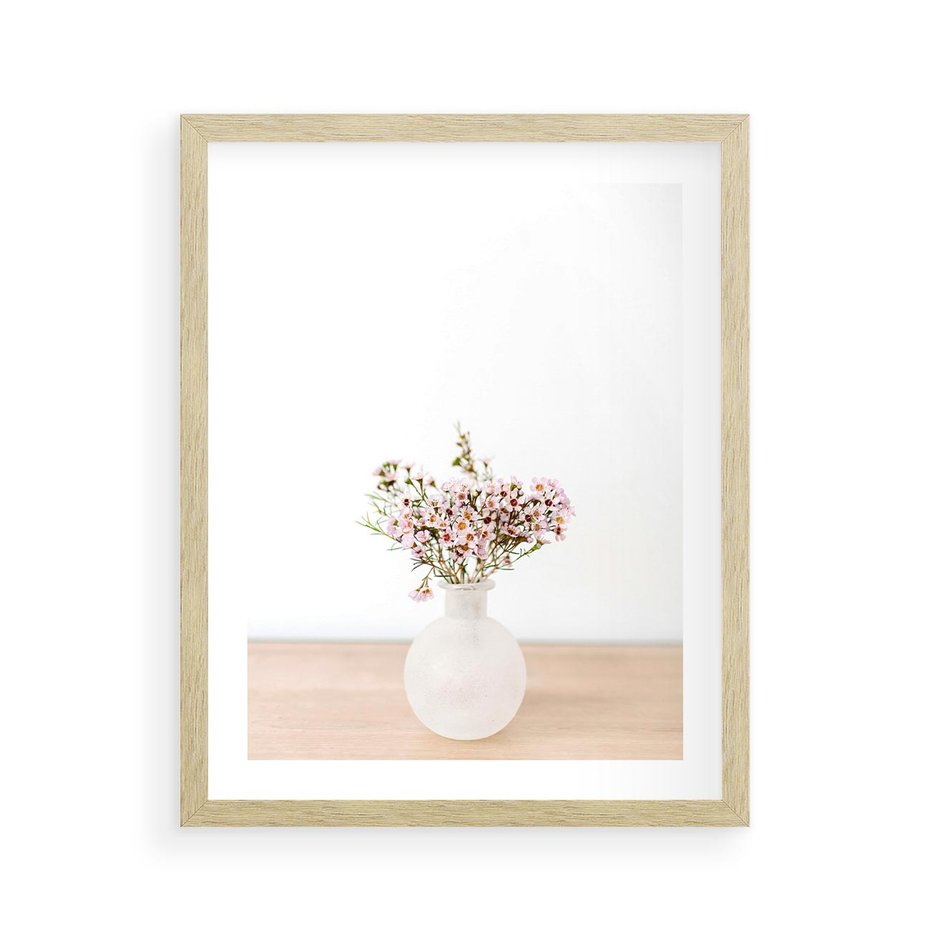 Plakat w ramie 40x50 - Kwiaty w Minimalistycznym Wazonie - kwiaty, wazon - rama drewno