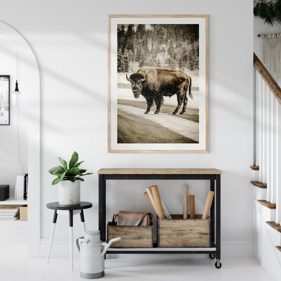 Plakat w ramie 50x70 - Spotkanie z Żubrem na Leśnej Drodze - żubr, las - rama drewno
