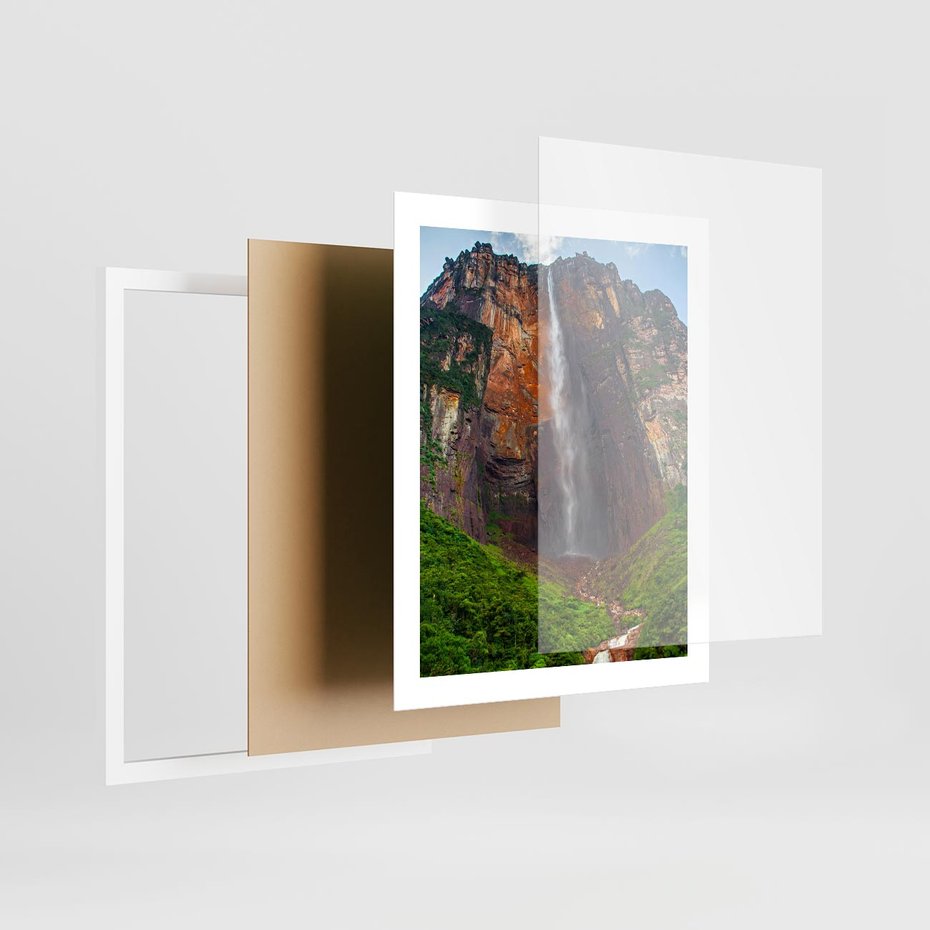 Plakat w ramie 40x50 - Górska siła wodospadów - wodospad, góra - rama biała