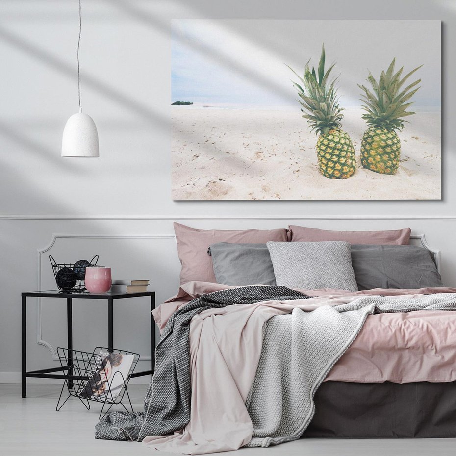 Obraz na płótnie 120x80 - Ananasy na Plaży - Egzotyczny Raj - ananasy, plaża