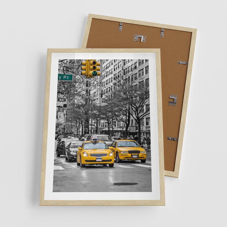 Plakat w ramie 50x70 - Taksówki w Nowym Jorku - taksówki, Nowy Jork - rama drewno