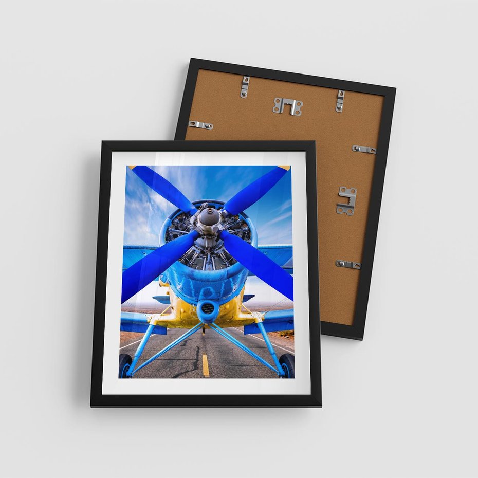 Plakat w ramie 40x50 - Śmigłowiec indygo - samolot, śmigło - rama czarna