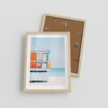 Plakat w ramie 30x40 - Letnia Idylla - plaża, domek na plaży - rama drewno