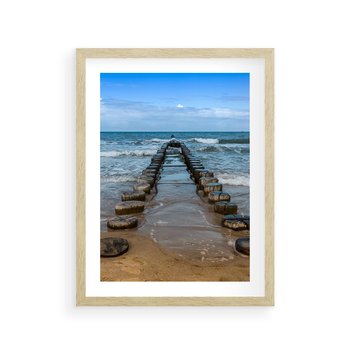 Plakat w ramie 40x50 - Falochron na brzegu morza - falochron, morze - rama drewno