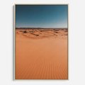 Obraz w ramie 80x120 - Piasek w Przytulnym Wnętrzu - pustynia, piasek - rama drewno