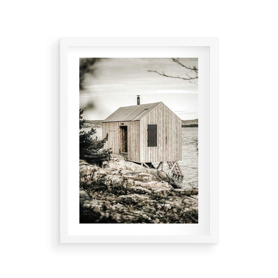 Plakat w ramie 30x40 - Nostalgiczna Oaza - rustykalny domek, domek nad jeziorem - rama biała