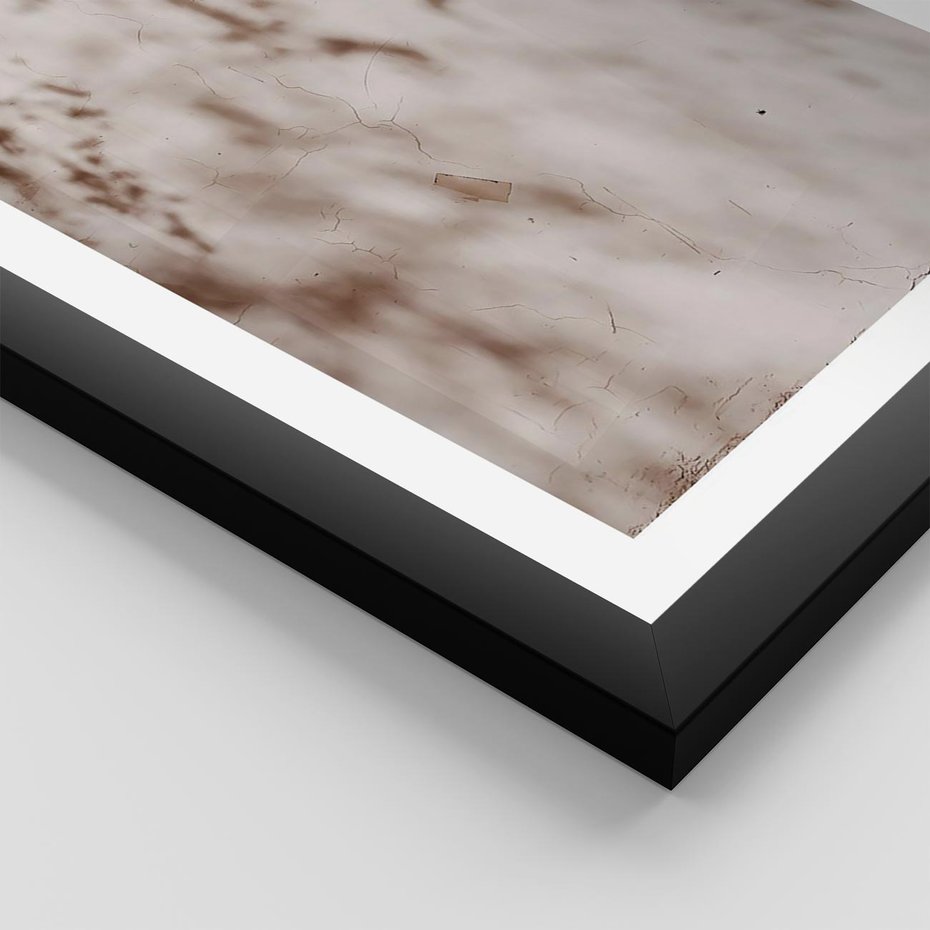 Plakat w ramie 50x70 - Cień Gałęzi - beżowa ściana, cień gałęzi - rama czarna