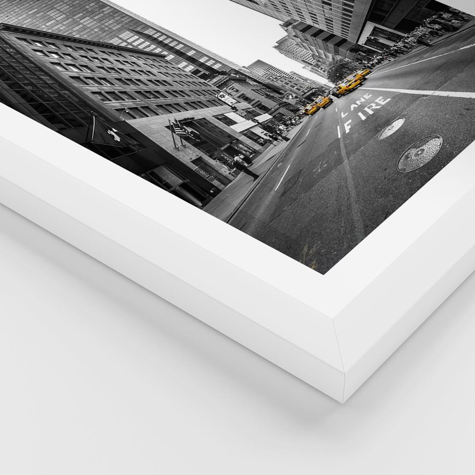Plakat w ramie 50x70 - Ulica Nowego Jorku - ulica, Nowy Jork - rama biała