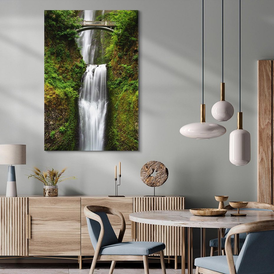 Obraz na płótnie 80x120 - Siła i Urok Natury - wodospad, las