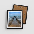 Plakat w ramie 40x50 - Falochron na brzegu morza - falochron, morze - rama czarna