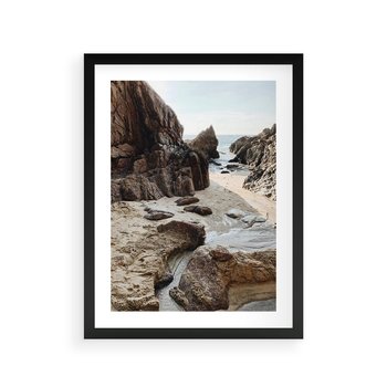 Plakat w ramie 50x70 - Morze i Klify - skalista plaża, krajobraz morski - rama czarna