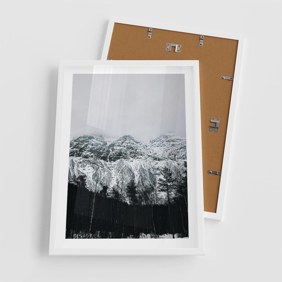 Plakat w ramie 50x70 - Zimowe Uroki Gór - góry ośnieżone, krajobraz górski - rama biała