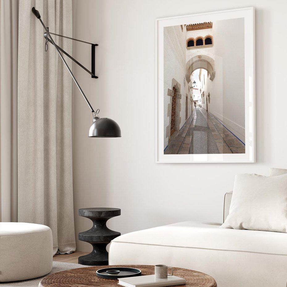 Plakat w ramie 50x70 - Perspektywiczna Magia Uliczki - uliczka, perspektywa - rama biała