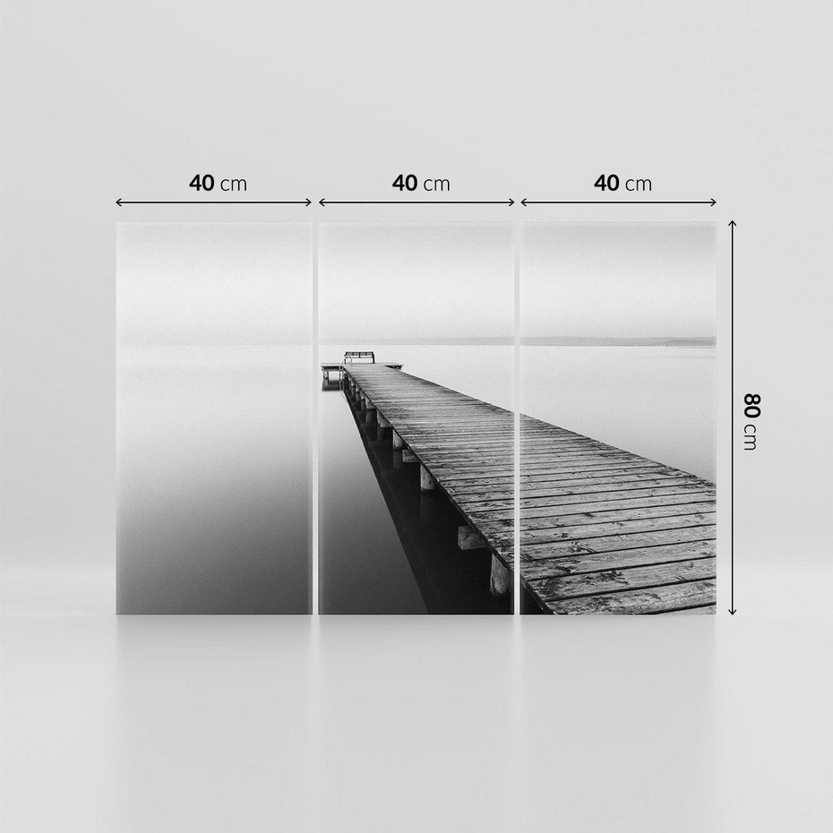 Obraz na płótnie 120x80 - Mglista Perspektywa - czarno biała fotografia, drewniany pomost na jeziorze