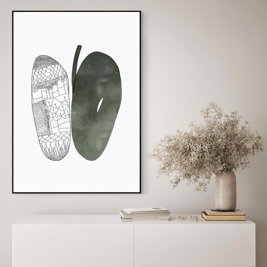 Obraz w ramie 50x70 - Przesunięte Jabłko - minimalistyczny plakat, jabłko - rama czarna