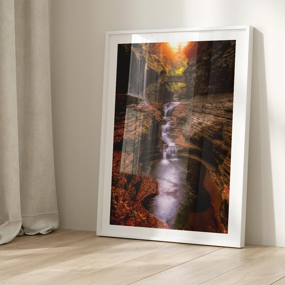 Plakat w ramie 40x50 - Barwna Harmonia - strumień, las - rama biała