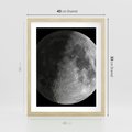 Plakat w ramie 40x50 - Kontrastowy księżyc w czerni i bieli - księżyc, czarno - rama drewno