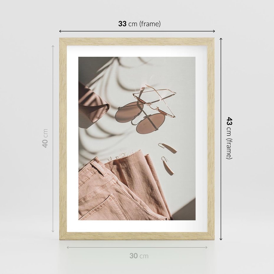 Plakat w ramie 30x40 - Urok Pudrowego Różu - zdjęcie, moda - rama drewno