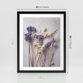 Plakat w ramie 40x50 - Błękitno-Biała Harmonia - suszone kwiaty, błekitne - rama czarna