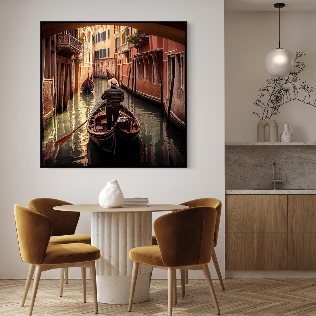 Obraz w ramie 50x50 - Spokojna Wenecja - gondolier w gondoli, kanały Wenecji - rama czarna