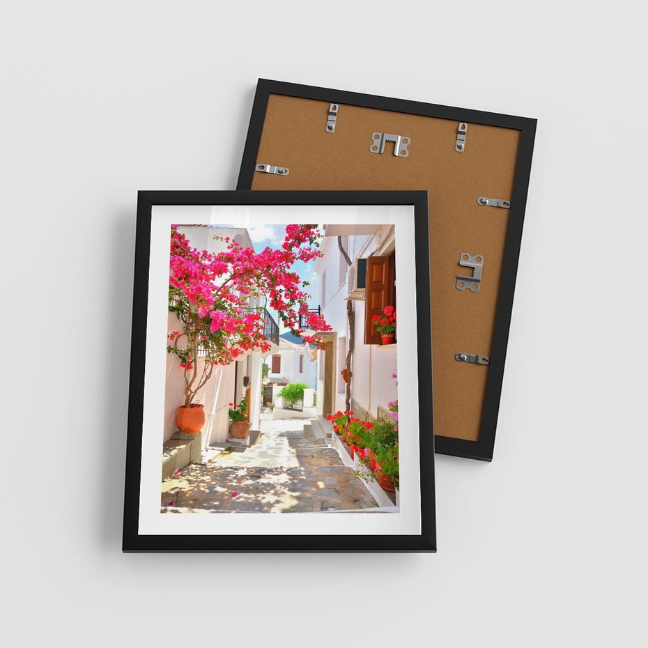 Plakat w ramie 40x50 - Kwiatowa uliczka wakacji - kwiaty, uliczka - rama czarna
