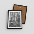 Plakat w ramie 30x40 - Spadające Liście - czarno białe zdjecie, park - rama czarna