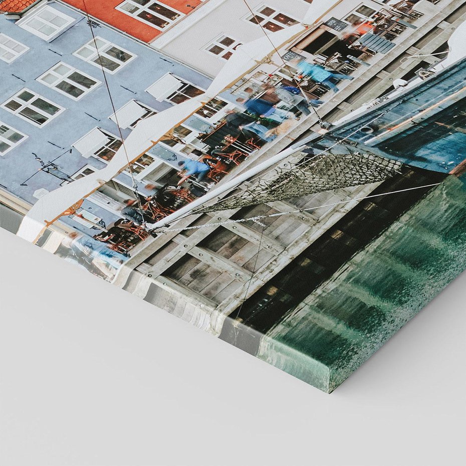 Obraz na płótnie 50x70 - Miejska Dynamika - Dania, Kopehaga