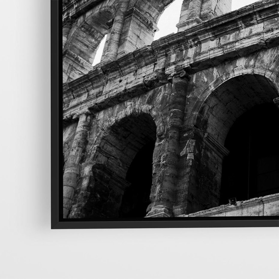 Obraz w ramie 50x50 - Koloseum w Czarnej Bieli - antyczna architektura, koloseum - rama czarna