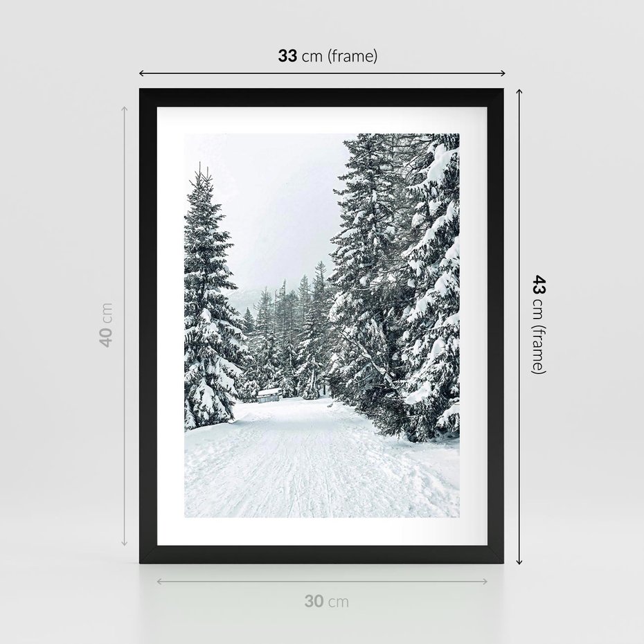 Plakat w ramie 30x40 - Magia Zimy na Obrazie - las, zima - rama czarna