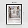 Plakat w ramie 40x50 - Urokliwa uliczka w perspektywie - uliczka, perspektywa - rama czarna
