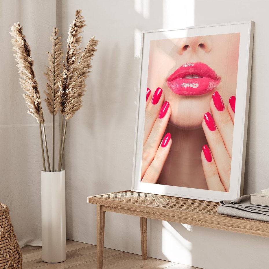 Plakat bez ramy 21x30 - Wyrażenie Piękna - paznokcie, usta