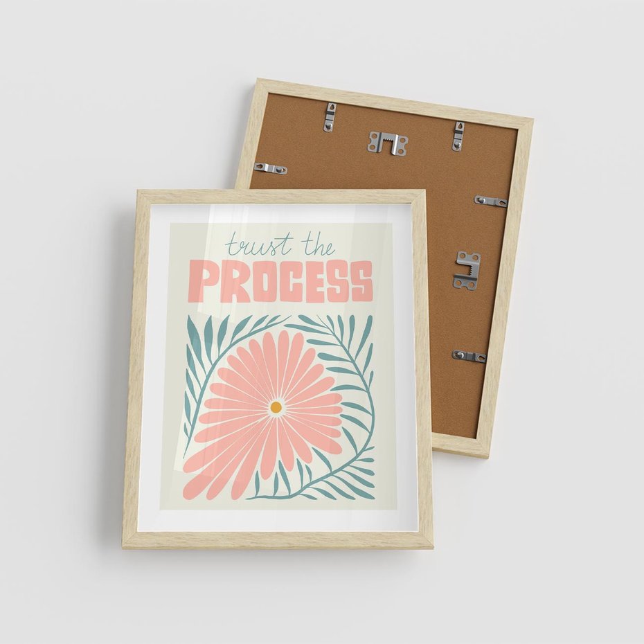 Plakat w ramie 40x50 - Symfonia Światła - typografia, pastelowa stokrotka - rama drewno