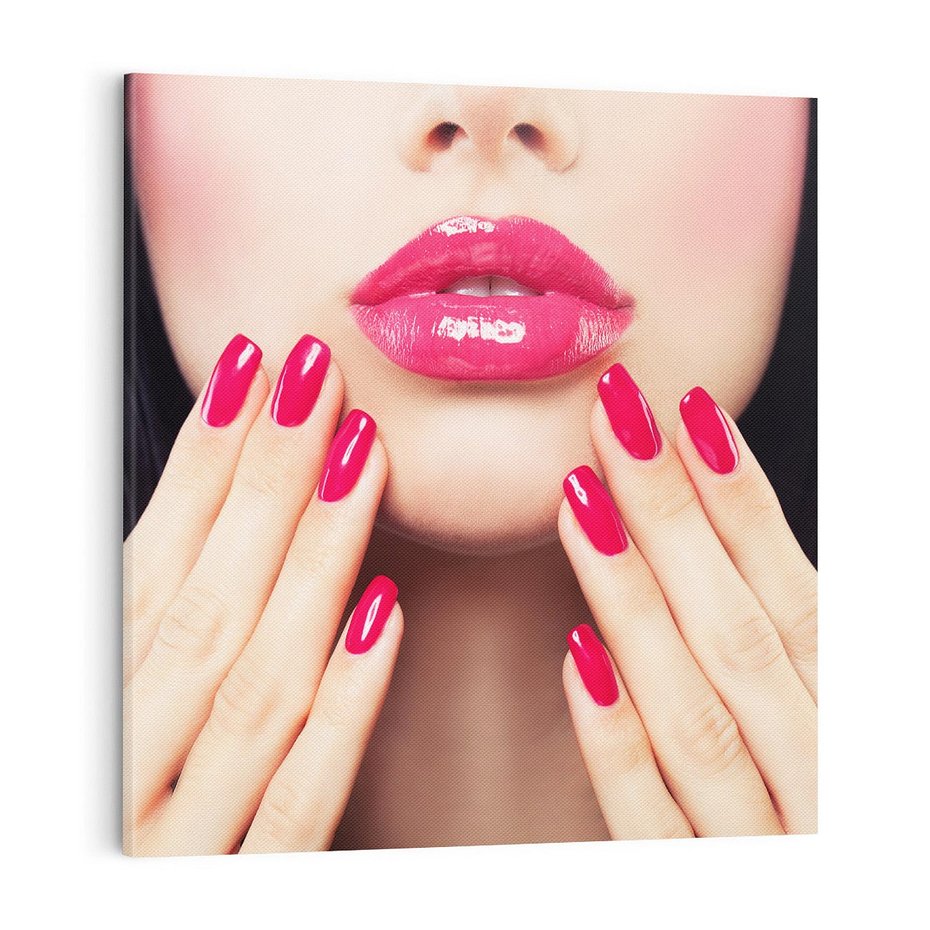 Obraz na płótnie 70x70 - Wyrażenie Piękna - paznokcie, usta