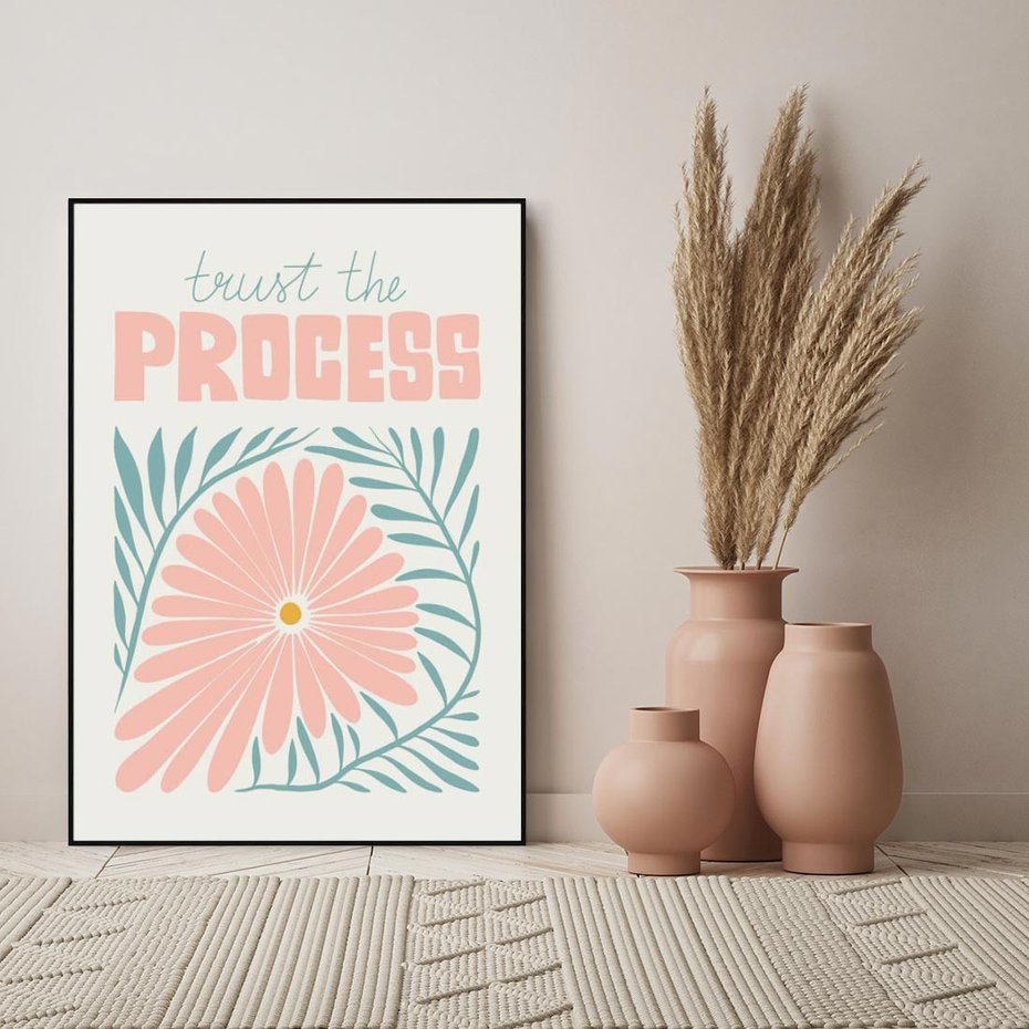 Obraz w ramie 70x100 - Symfonia Światła - typografia, pastelowa stokrotka - rama czarna