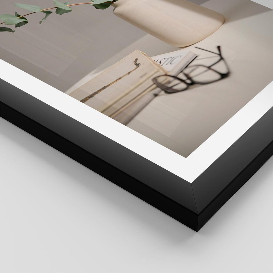 Plakat w ramie 30x40 - Eukaliptusowe liście w okularach - liście, eukaliptus - rama czarna