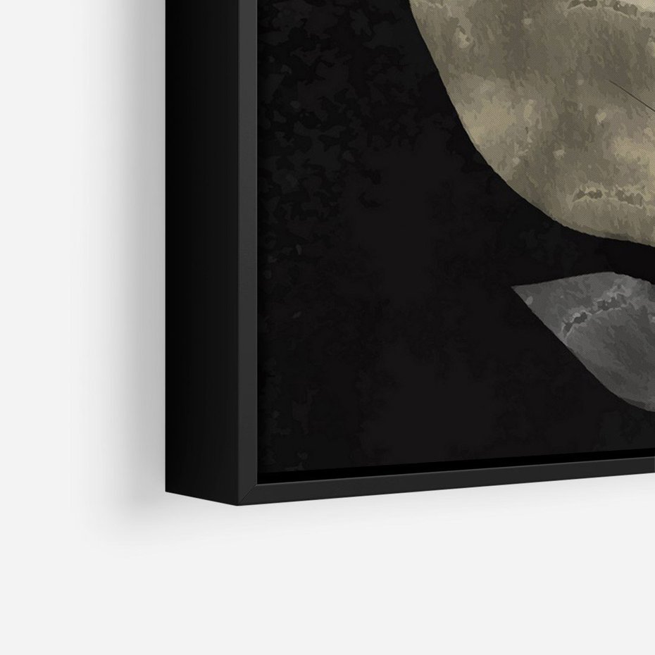 Obraz w ramie 50x70 - Nocne Uniesienia - abstrakcyjny kwiat, mroczna atmosfera - rama czarna