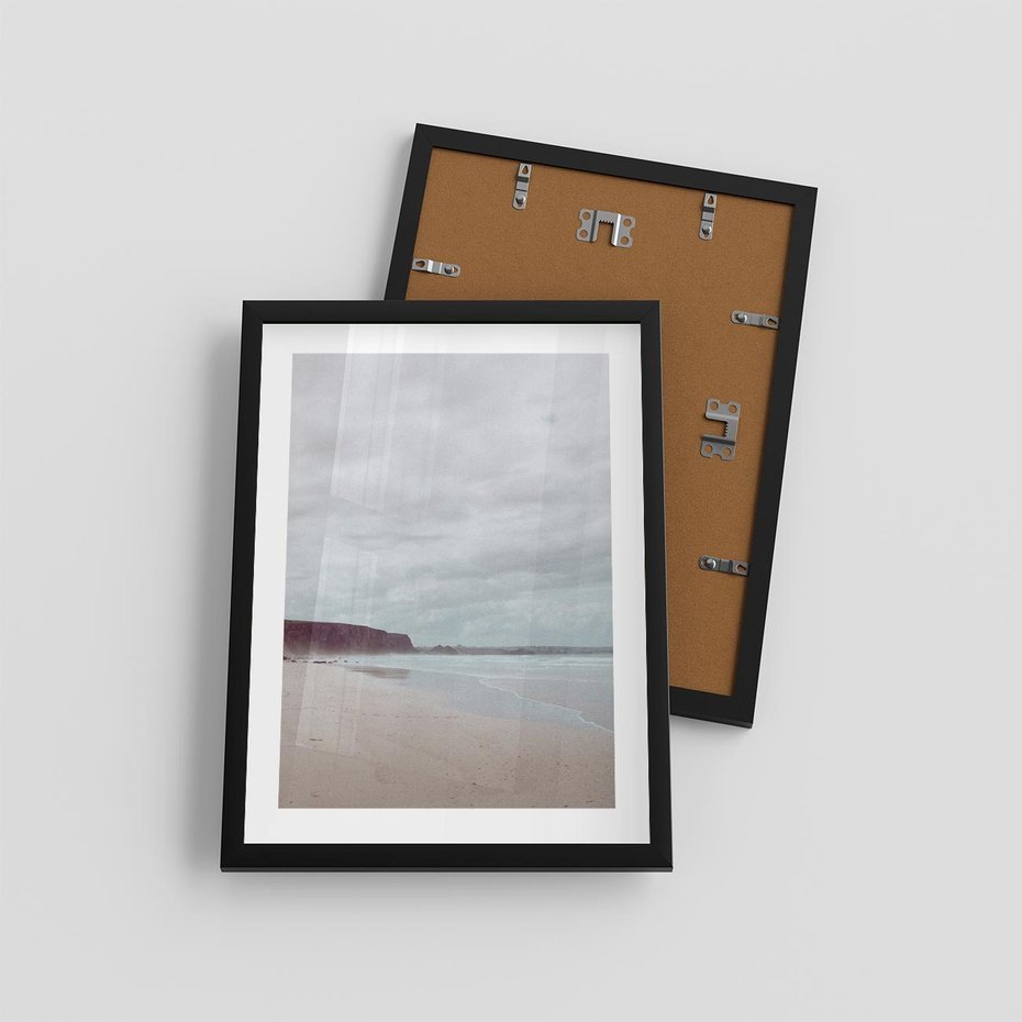 Plakat w ramie 30x40 - Mglista Plaża - plaża, mglisty krajobraz - rama czarna