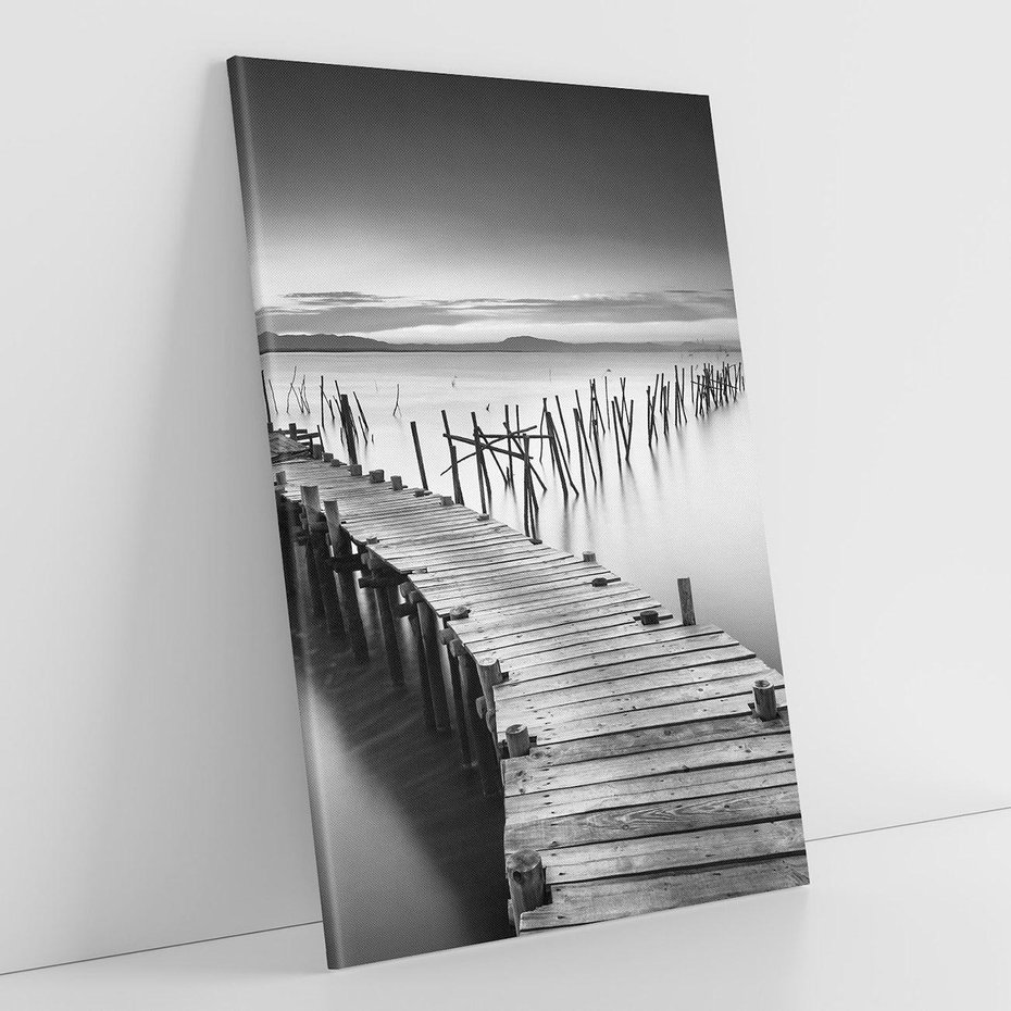 Obraz na płótnie 50x70 - Spokój natury - jezioro, molo