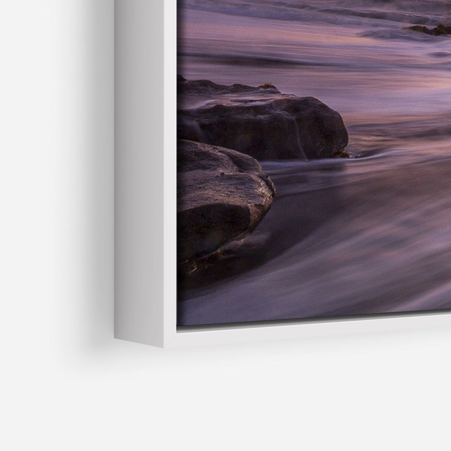 Obraz w ramie 80x120 - Spojrzenie w głąb duszy - zachód słońca, zmierzch - rama biała